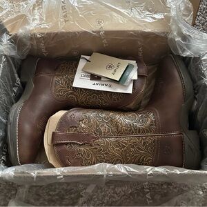 Ariat Anthem Savanna Western Boots size 5.5